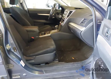 2013 Subaru Outback 2.5I Premium z USA, uszkodzony, nr VIN 4S4BRBCC4D3281235